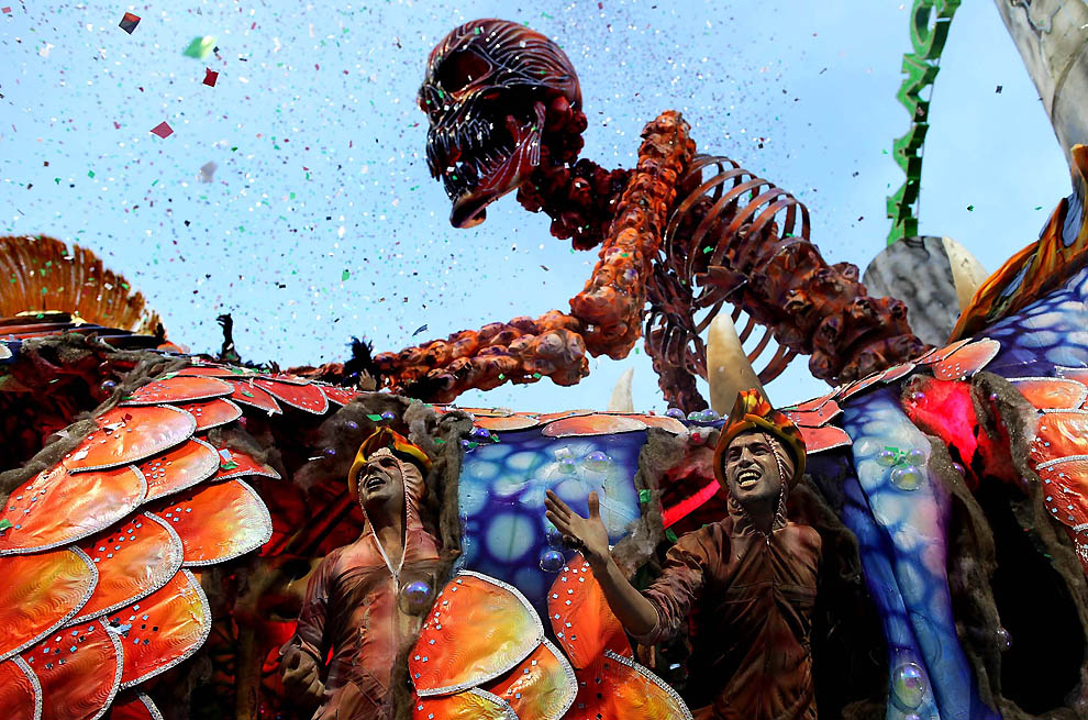 10115 Карнавал в Рио 2012