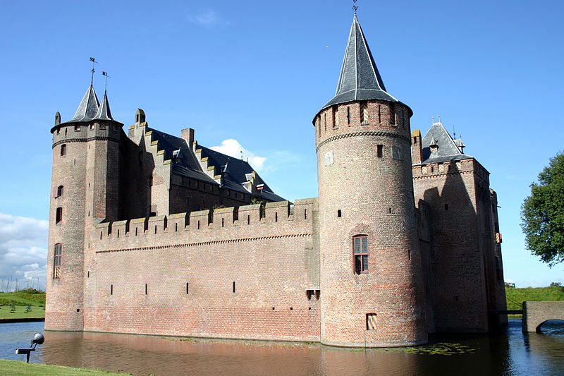 1341 Замки на воде или 20 самых красивых замковых рвов в мире