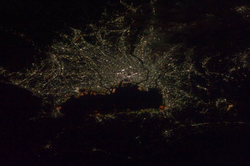 1493 Ночные города. Вид из космоса.