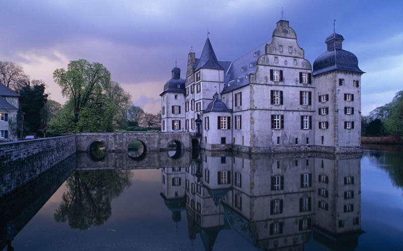 1634 Замки на воде или 20 самых красивых замковых рвов в мире