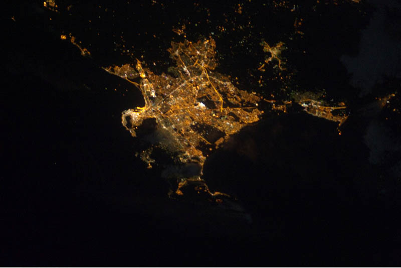 2610 Ночь на планете: 30 фото из космоса
