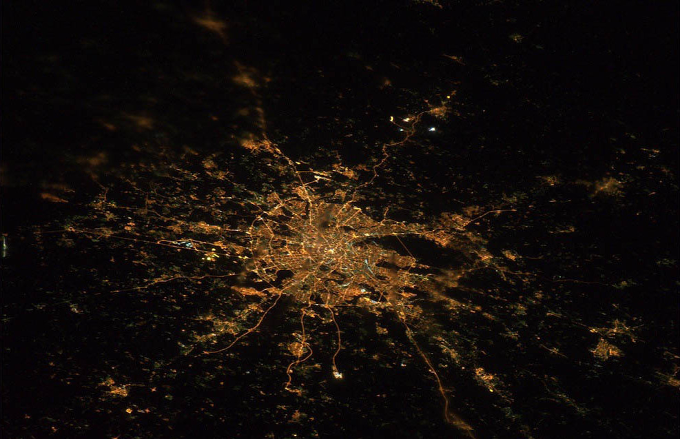 2939 Ночные города. Вид из космоса.