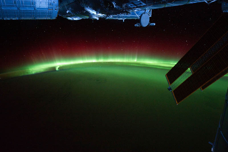 308 Ночь на планете: 30 фото из космоса