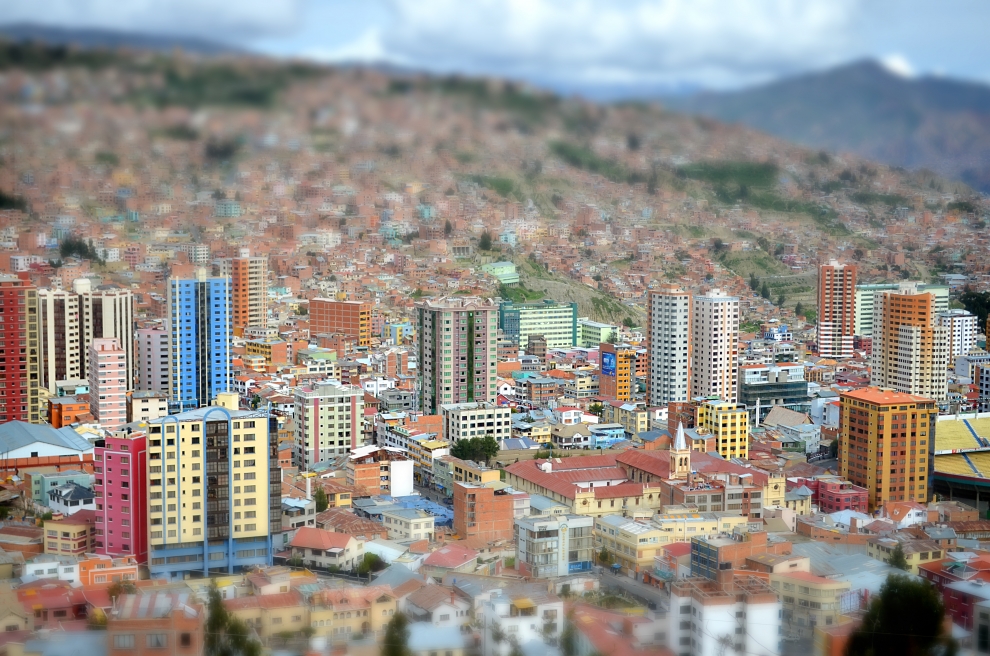 3203 Ла Пас самая высокогорная столица мира с высоты