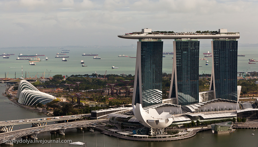 528 Сингапур