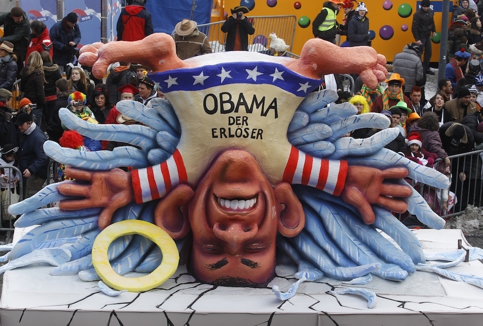 Strange Carnival 6138 platform with Obama