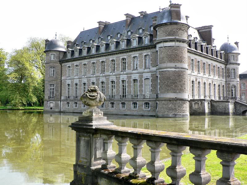 743 Замки на воде или 20 самых красивых замковых рвов в мире
