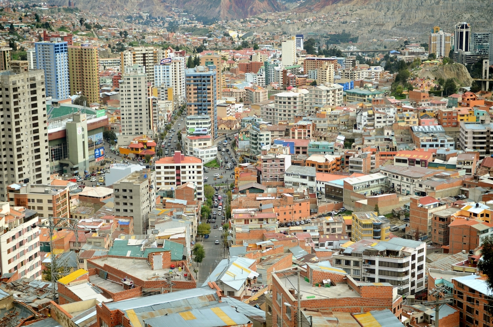 8120 Ла Пас самая высокогорная столица мира с высоты