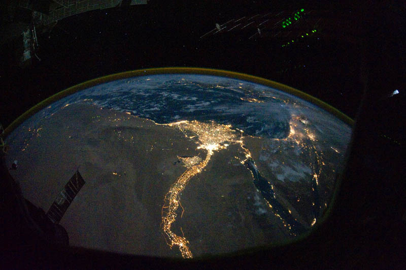 818 Ночь на планете: 30 фото из космоса