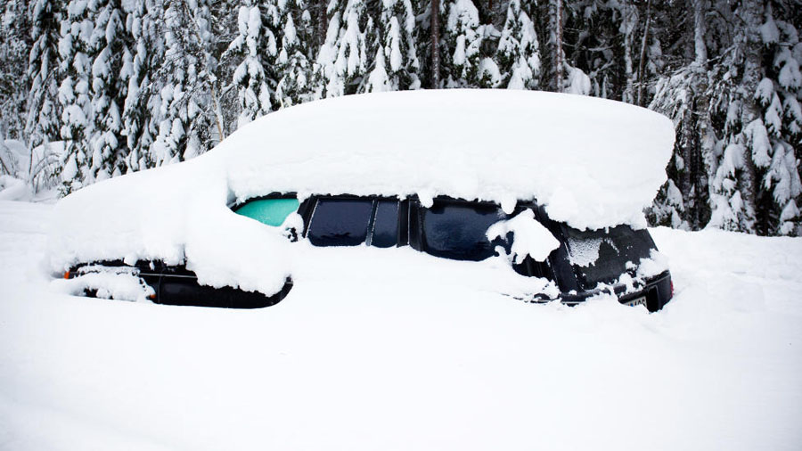 978x Швед выжил после 2 месяцев, проведенных в заваленной снегом машине