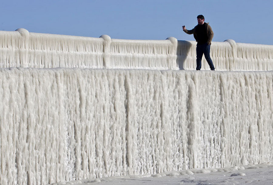 freeze06 Черное море впервые за 30 лет покрылось льдом