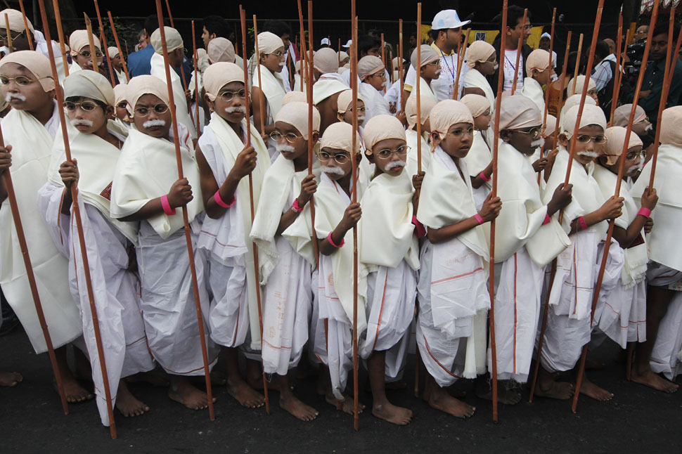 gandi07 В Калькутте состоялся марш маленьких Ганди