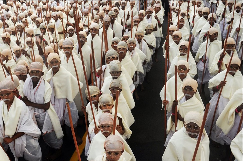 gandi10 В Калькутте состоялся марш маленьких Ганди