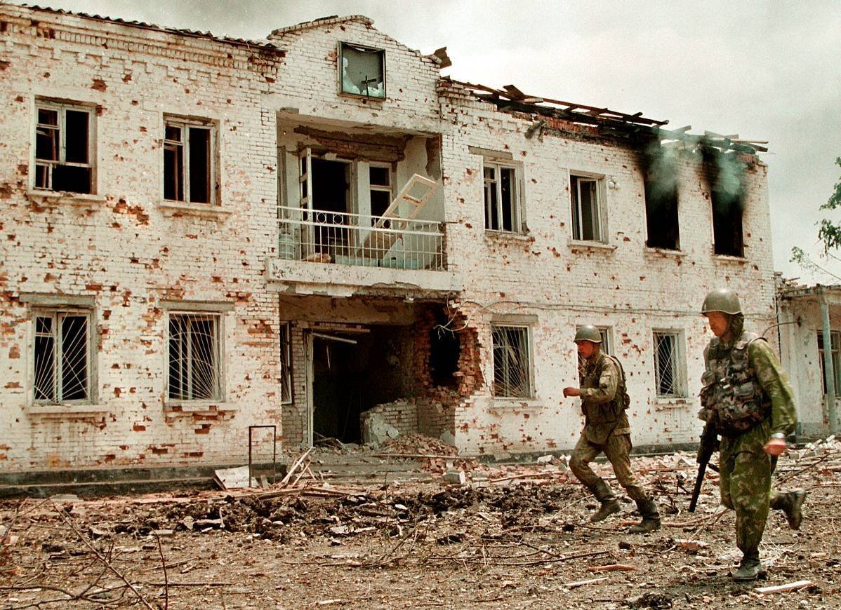 1275679J Первая Чеченская война в фотографиях Александра Неменова