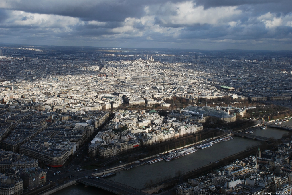 2633 Как выглядит Париж с Эйфелевой башни?