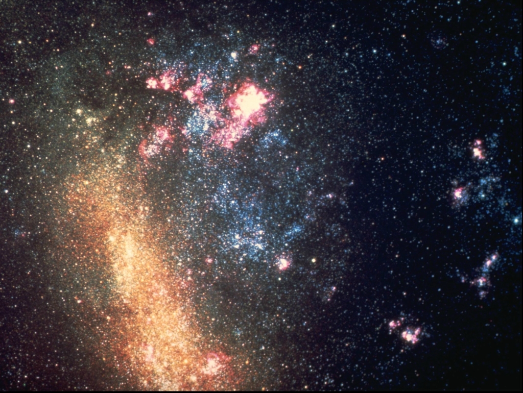 2943 Большое фотопутешествие в космос с телескопом Хаббл