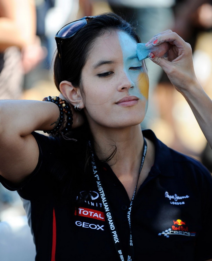 3917 За кулисами Гран При Австралии 2012: фоторепортаж