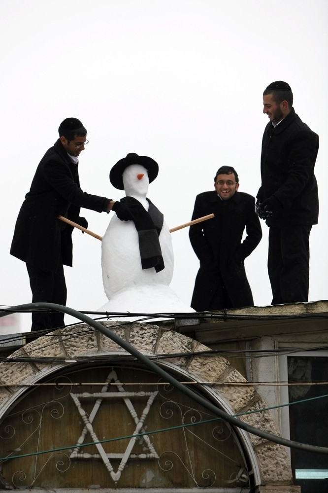 431 Иерусалим занесло снегом