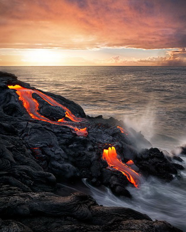 7177 Любитель лавы – фотограф в опасной близости от вулкана на Гавайях