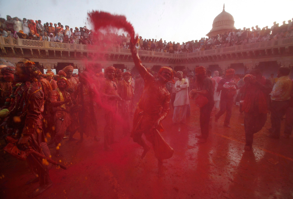 bp171 Фестиваль красок Латхмар Холи в Индии