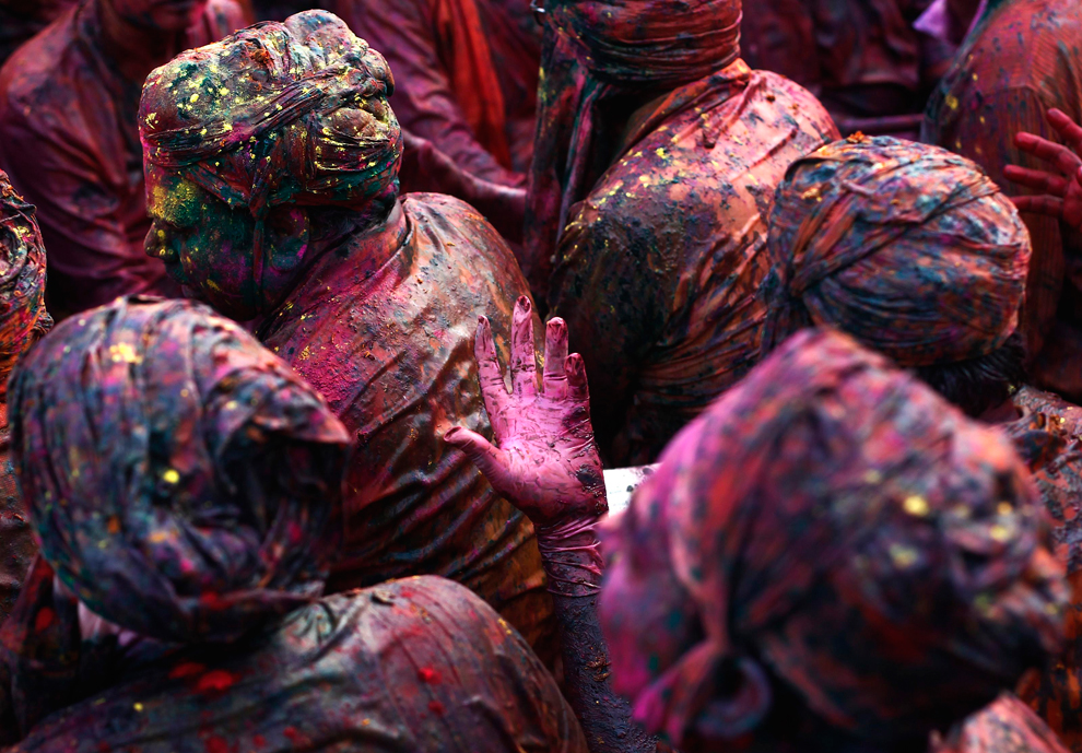 bp211 Фестиваль красок Латхмар Холи в Индии