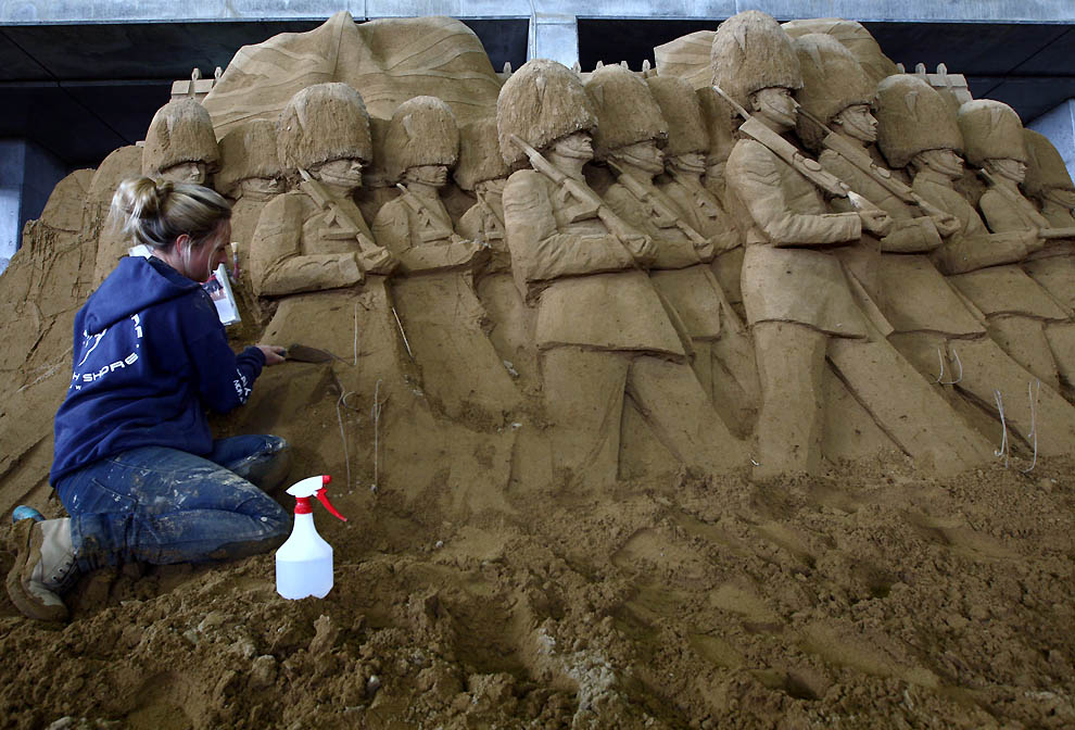 290 Выставка песочных скульптур на дюне Тоттори