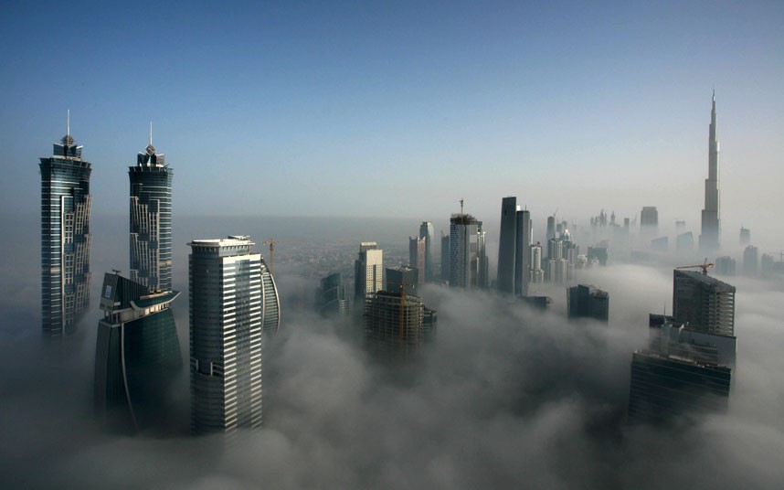beautiful 2183484k Дубай, окутанный туманом
