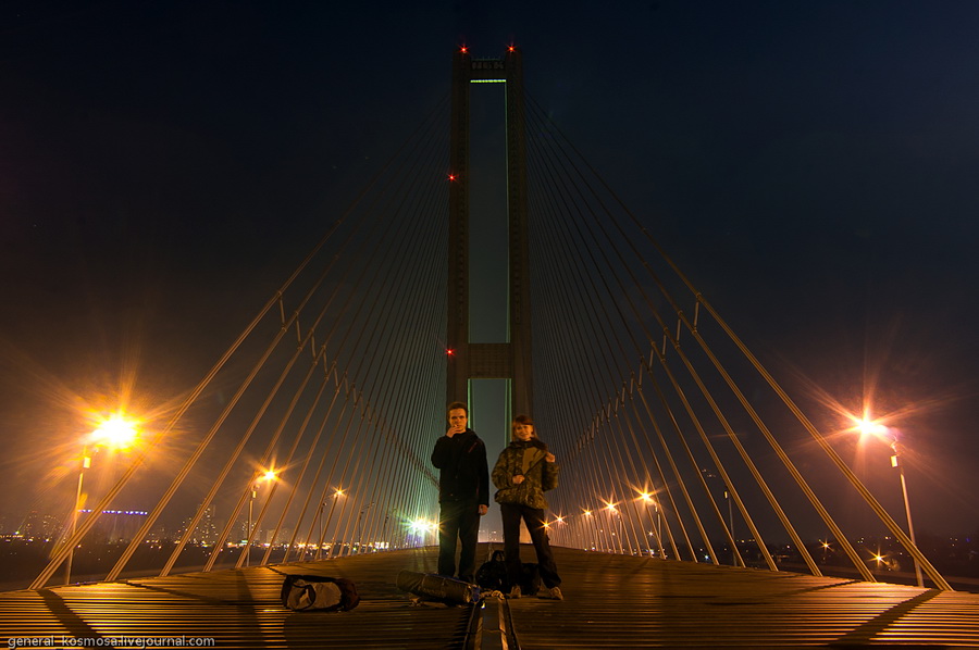 bridge03 Туманный рассвет над Киевом на высоте 136 метров