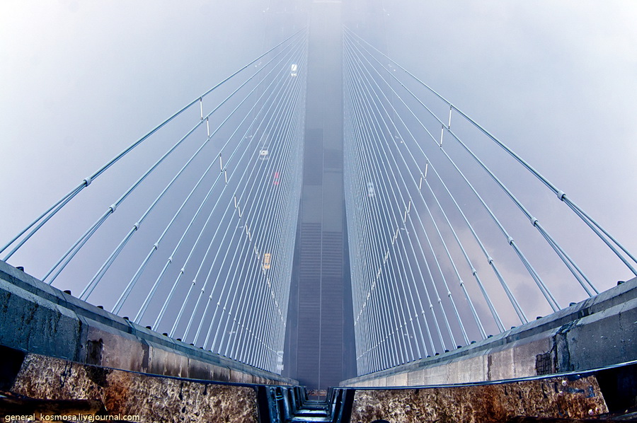 bridge20 Туманный рассвет над Киевом на высоте 136 метров