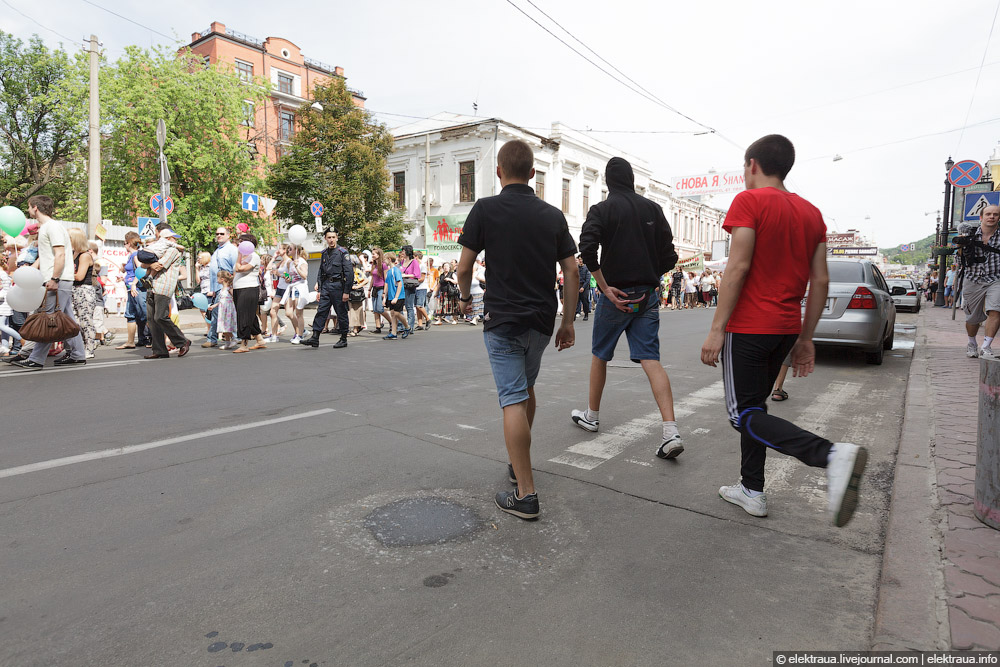 13101 Киев против гей парада