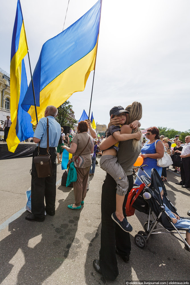 1674 Киев против гей парада