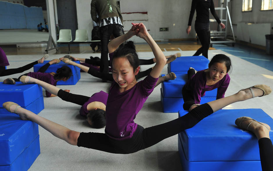 497 Очень гибкие китайские гимнастки