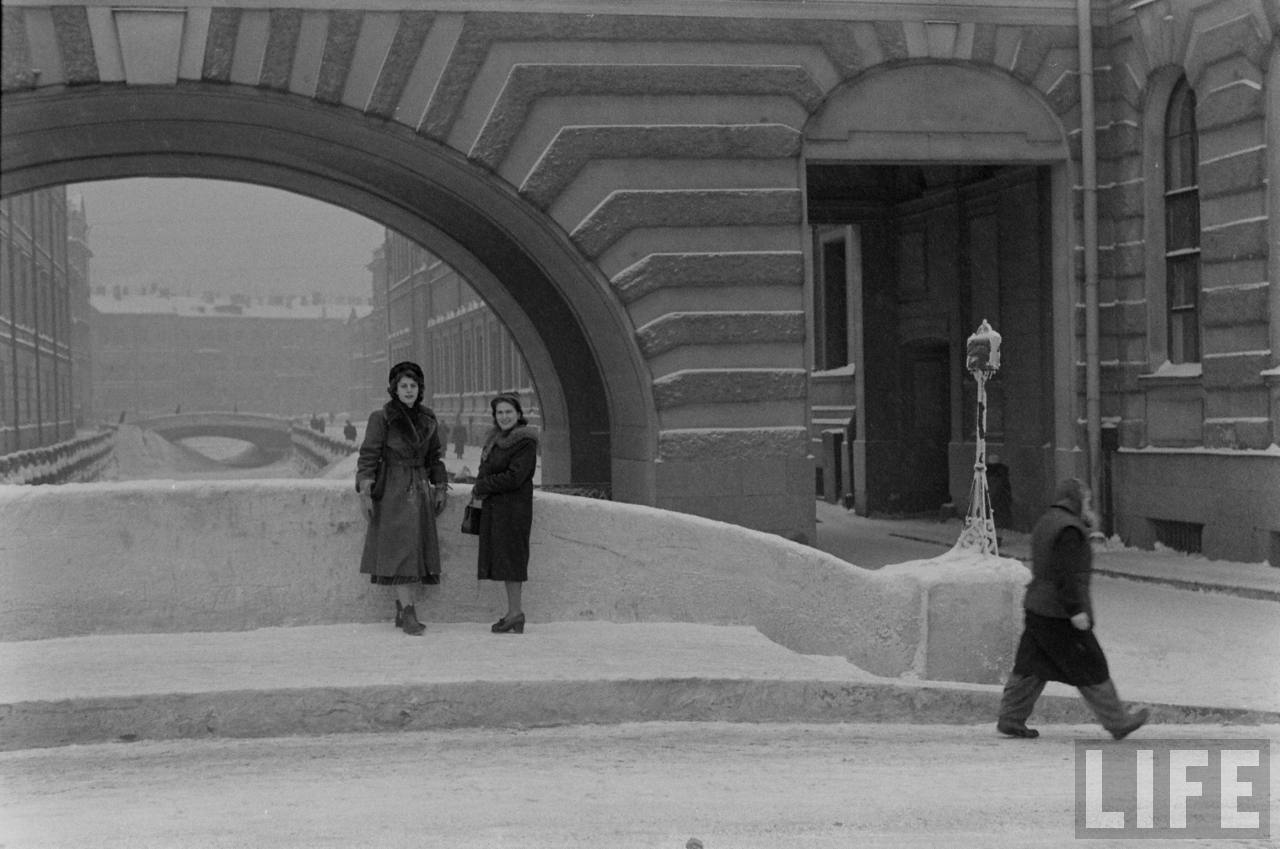amer22 Американские туристы в Ленинграде зимой 1955 1956 гг.