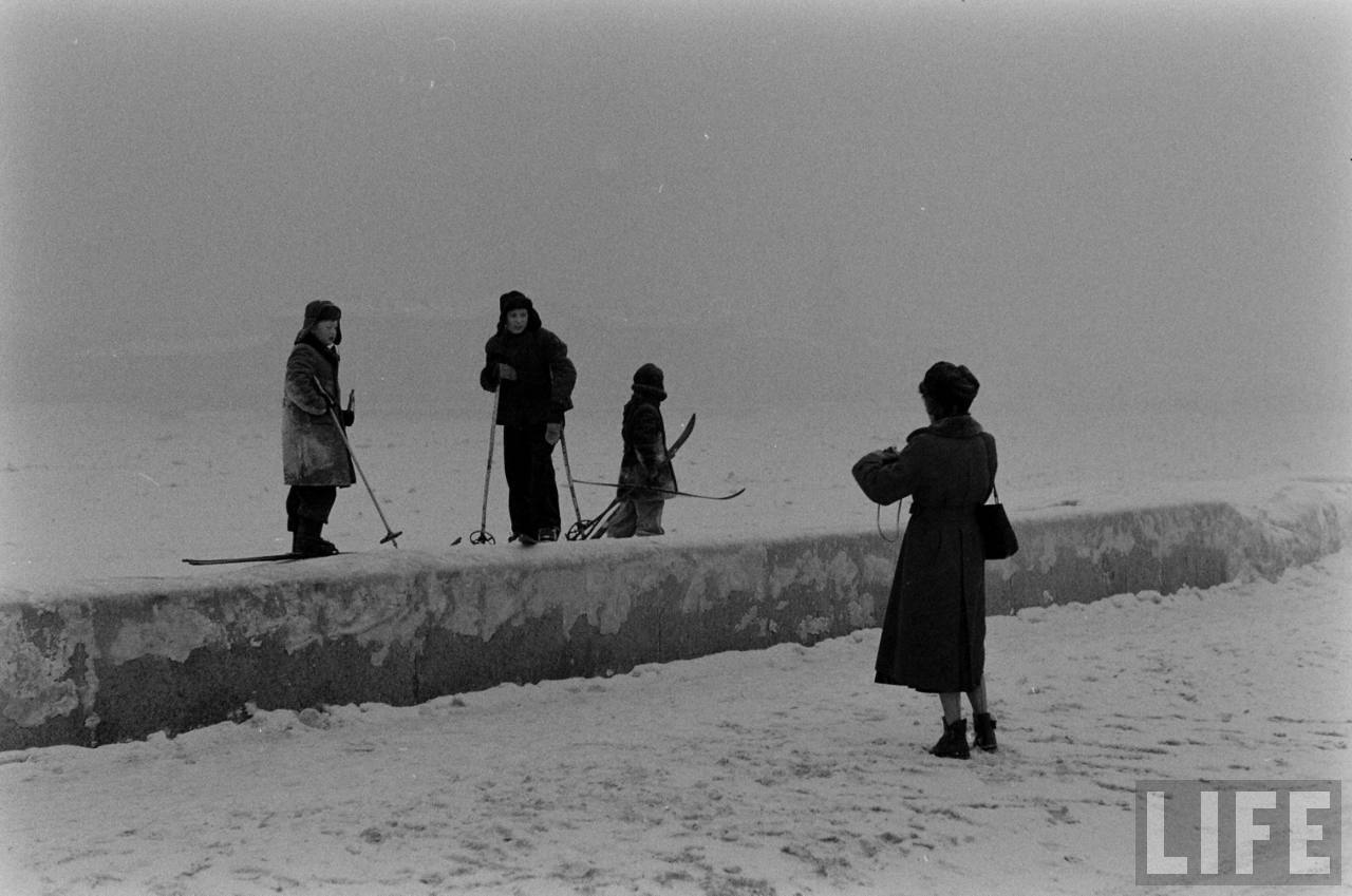 amer40 Американские туристы в Ленинграде зимой 1955 1956 гг.