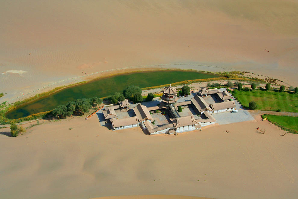 115 Озеро полумесяц   китайский оазис в пустыне