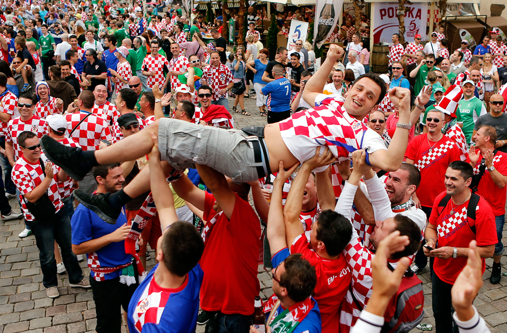 1651 Евро 2012 фанаты