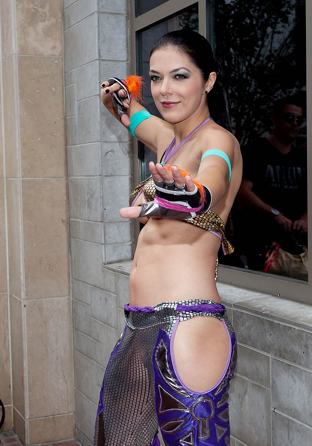 384 Самые сексуальные костюмы фестиваля «Comic Con 2012»
