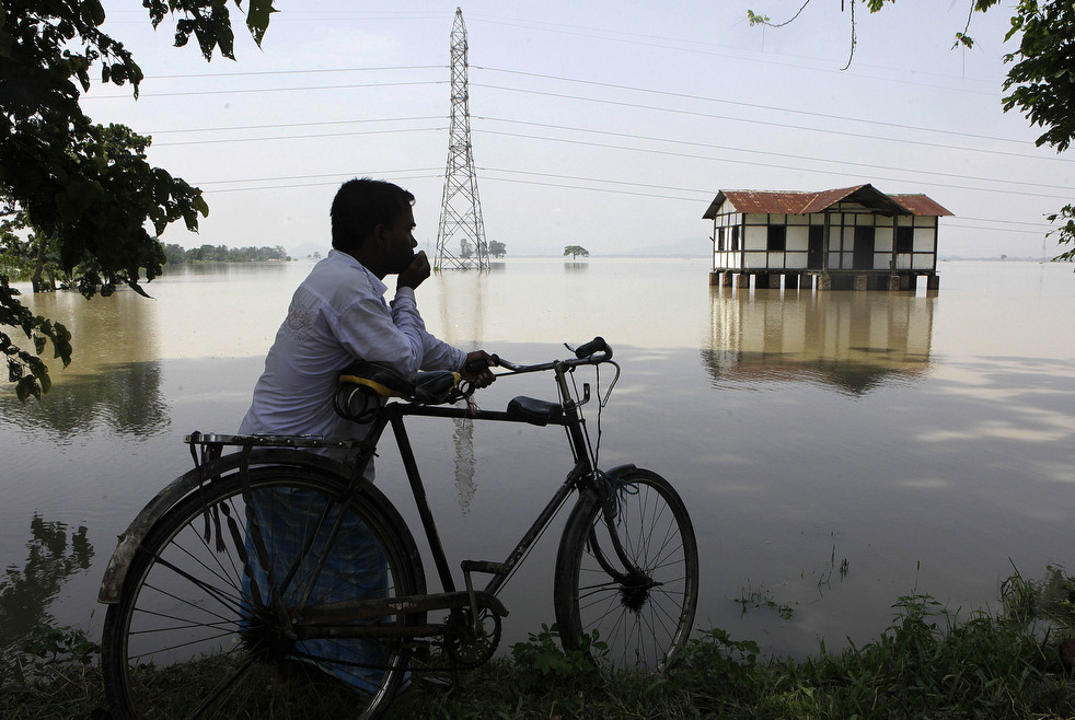 India 13 Наводнение в Индии: 80 человек погибли, более 1 млн остались без крова