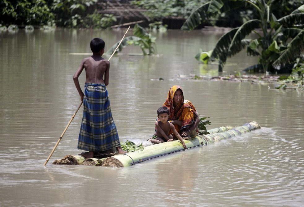 India 5 Наводнение в Индии: 80 человек погибли, более 1 млн остались без крова