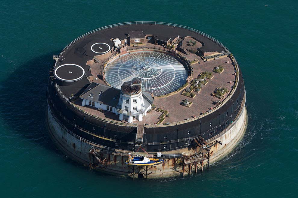요새 5월 10일에서 가장 인상적인 바다의 요새