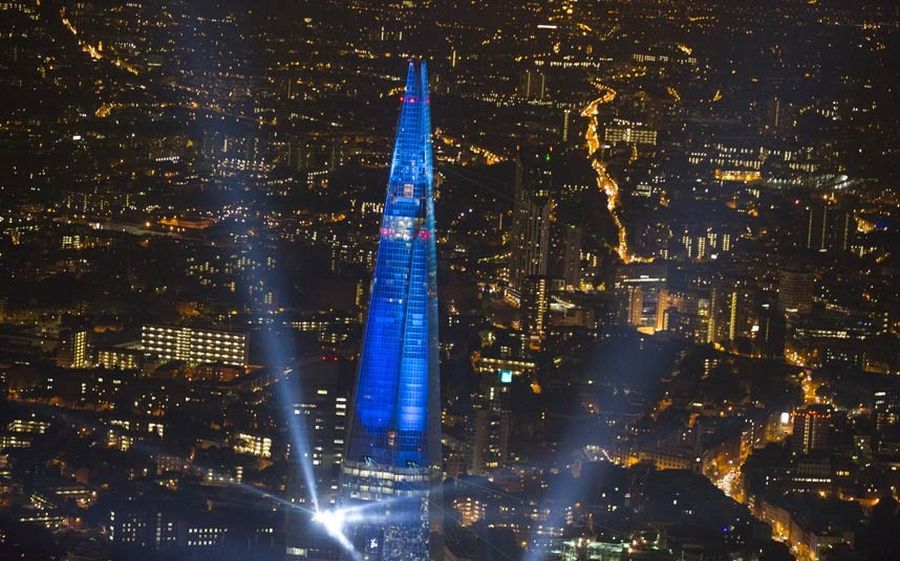 shard lightshow 03 Официальное открытие самого высокого небоскрёба Европы The Shard