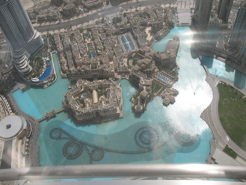 1444 Dubai Fountain
