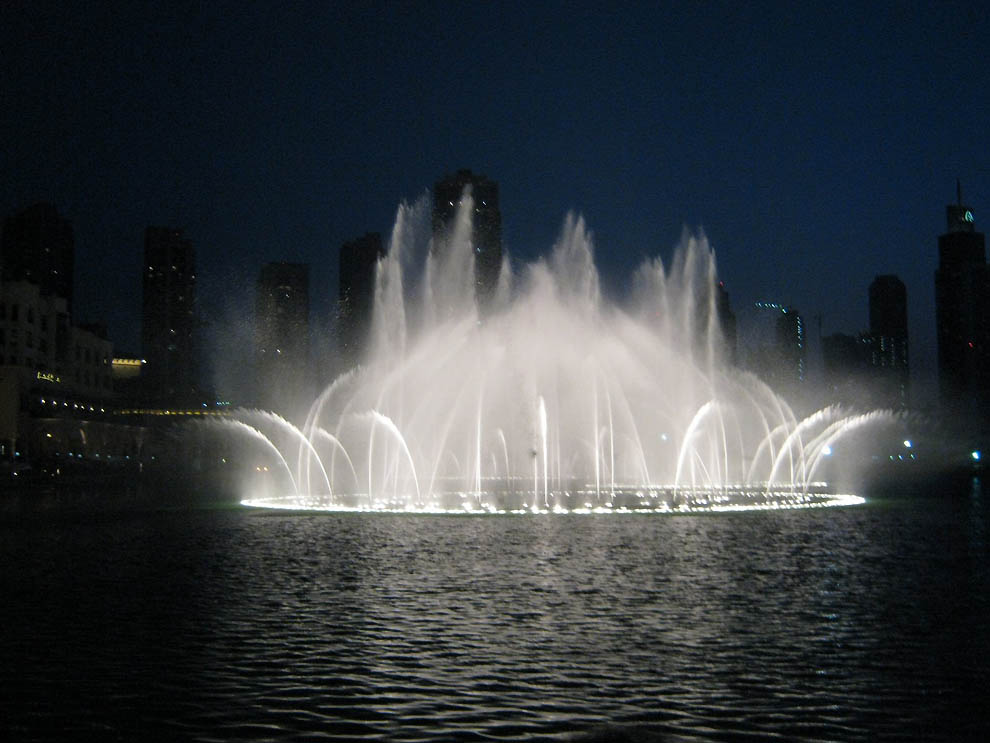 964 Dubai Fountain