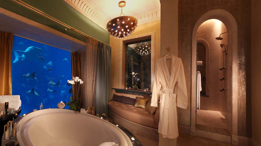Atlantis The Palm Underwater Suites Bathroom 1 Сказка наяву – роскошный отель Атлантис в Дубаи