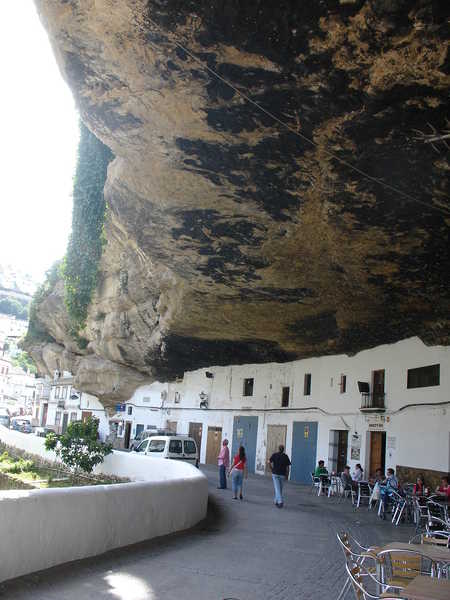 Setenil de las Bodegas 5 Удивительный городок в скале: Сетениль де лас Бодегас