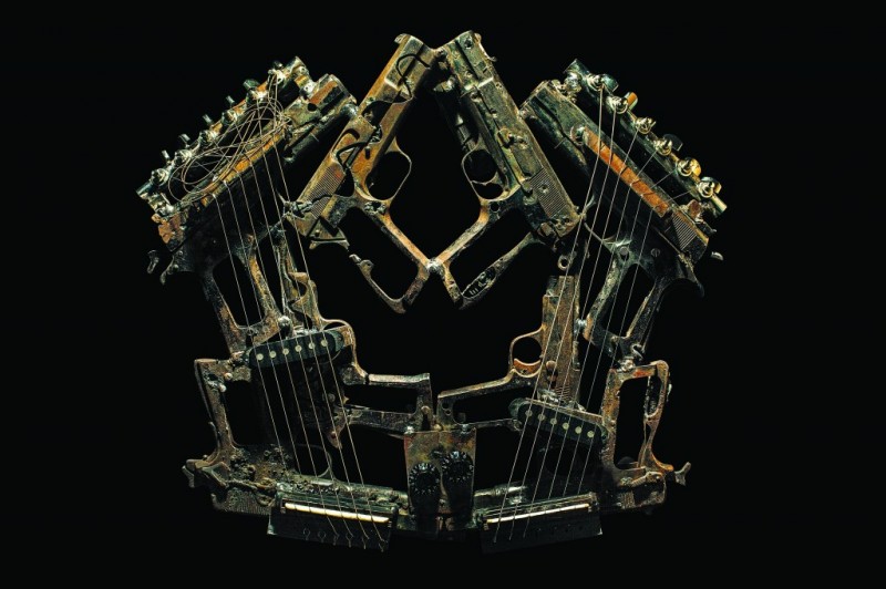 Pedro Reyes 1 800x532 Музыкальные инструменты из оружия