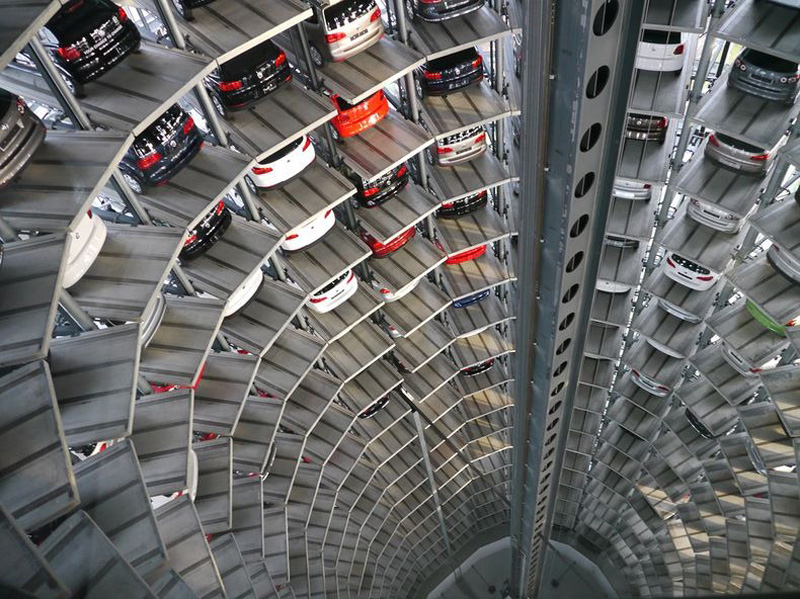 Volkswagen’s Car Towers 0 Автомобильные башни в Германии