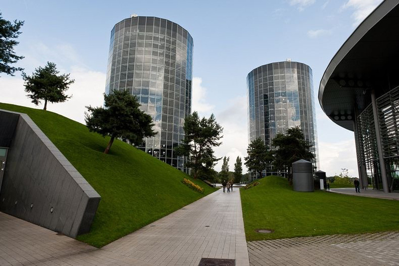 Volkswagen’s Car Towers 5 Автомобильные башни в Германии