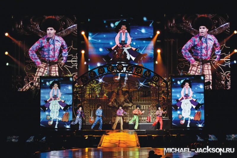 27 michael jackson.ru immortal world tour 800x533 Майкл Джексон в шоу Cirque du Soleil «Michael Jackson — The Immortal World Tour»