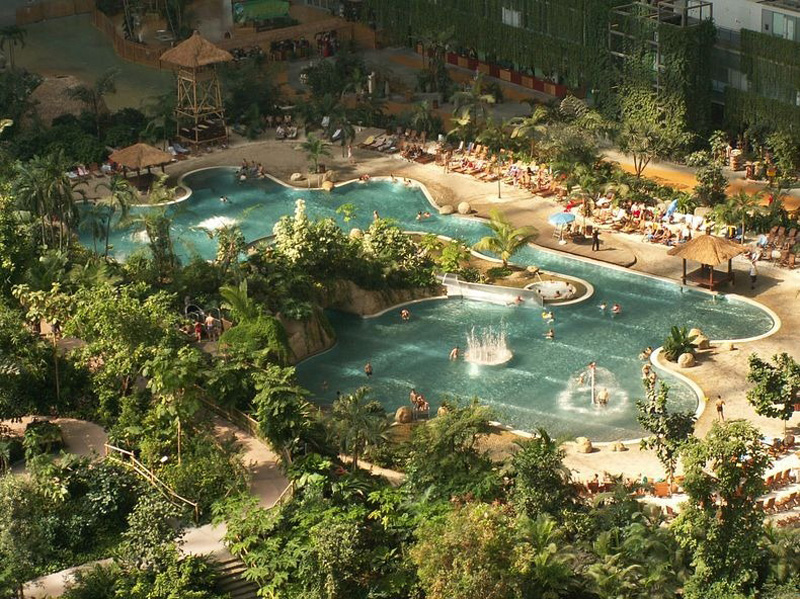 Tropical Island Resort 15 В Германии открыт крупнейший в мире крытый тропический курорт